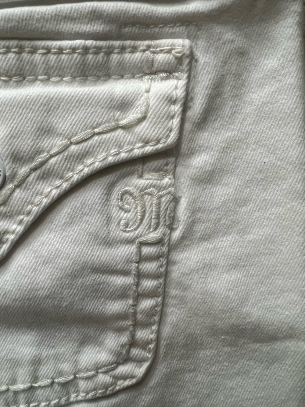 Miss Me White Cotton Jean Shorts with Button Front Detail - Picture 3 of 6